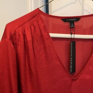 NWT Banana Republic Satin Long Sleeve V-Neck Blouse